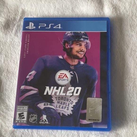 NHL 20 for PS4 - Blue Case - Picture 1 of 2